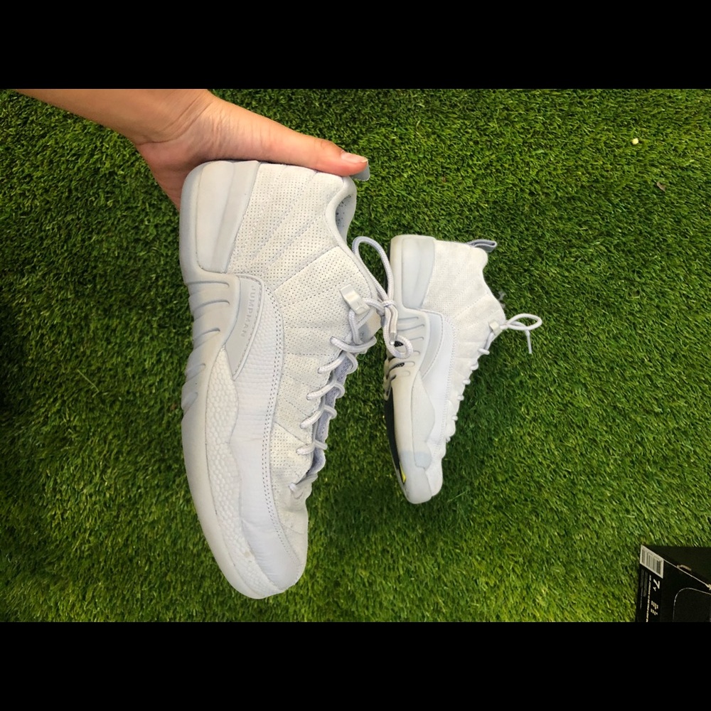 Jordan 12 low retro ‘wolf grey’